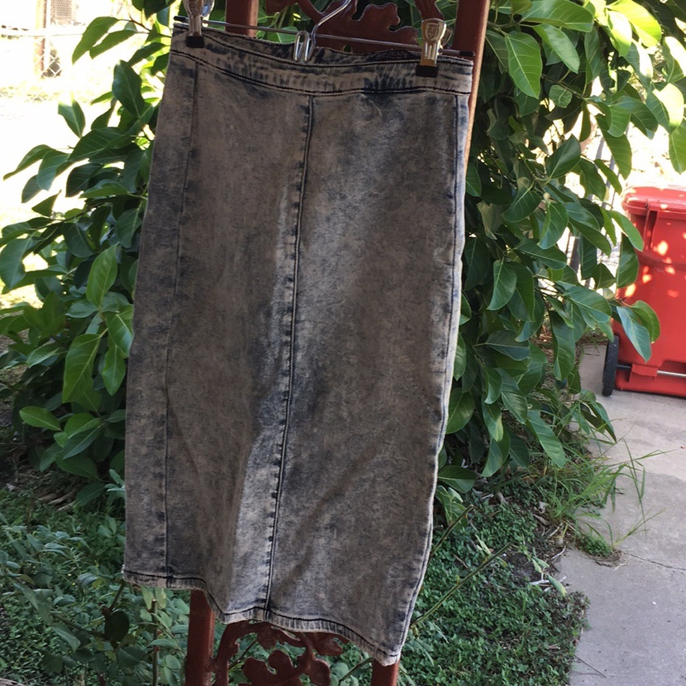 Acid Wash- Iris Jeans designed in Los Angeles