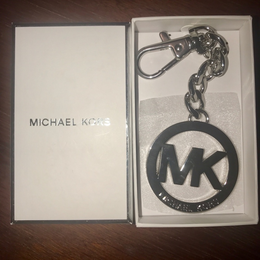 MICHAEL KORS KEY CHAIN