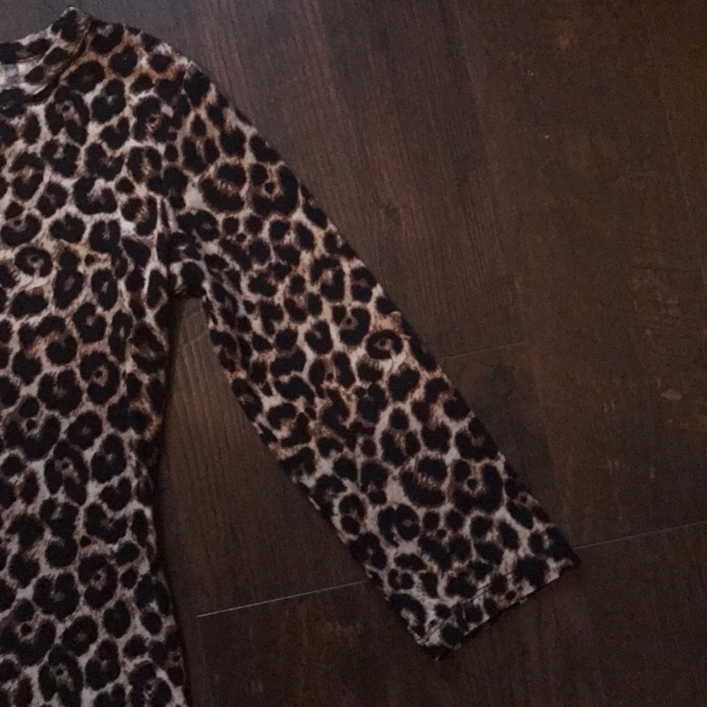 Leopard Top - Picture 3 of 3