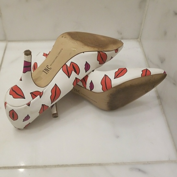 Red lips kitten heels - Picture 2 of 7