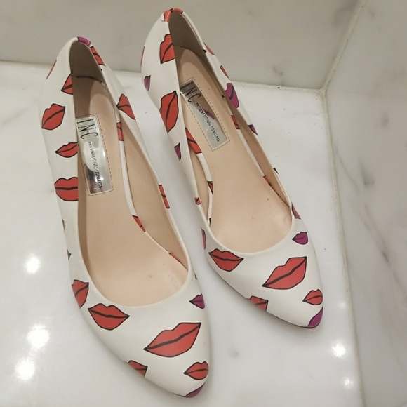 Red lips kitten heels - Picture 3 of 7