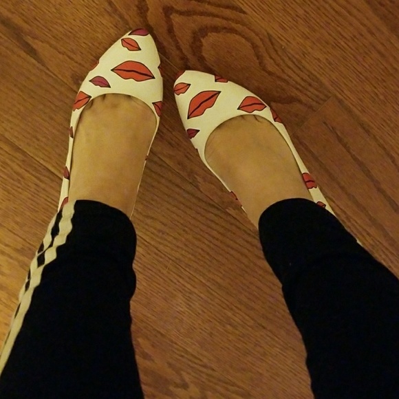 Red lips kitten heels - Picture 5 of 7