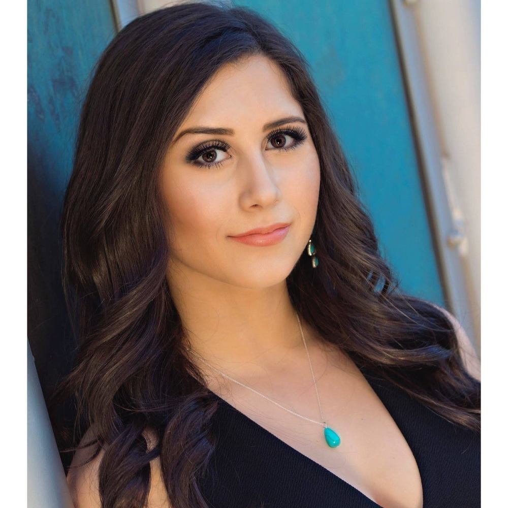 Meet your Posher, Victoria