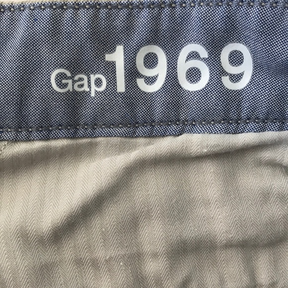 Gap Tan Jean Short - Picture 4 of 5