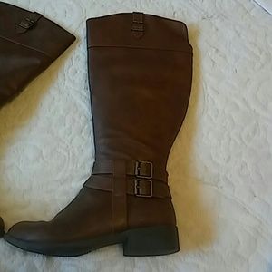 Cute brown boots! Wide calf! Offers Welcomed!!
