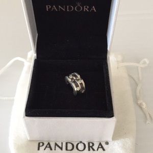 Pandora clasp bead