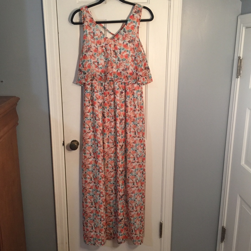 Lily Rose Floral Maxi Dress