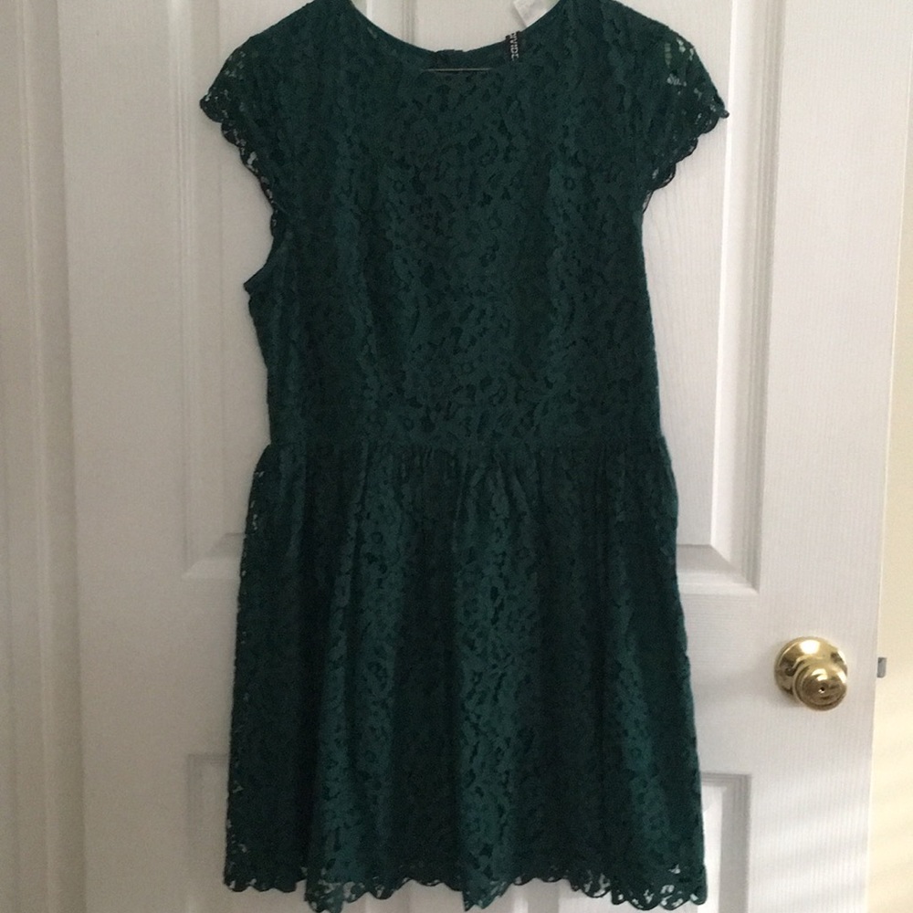 H&M Emerald Green Lace Cocktail Dress
