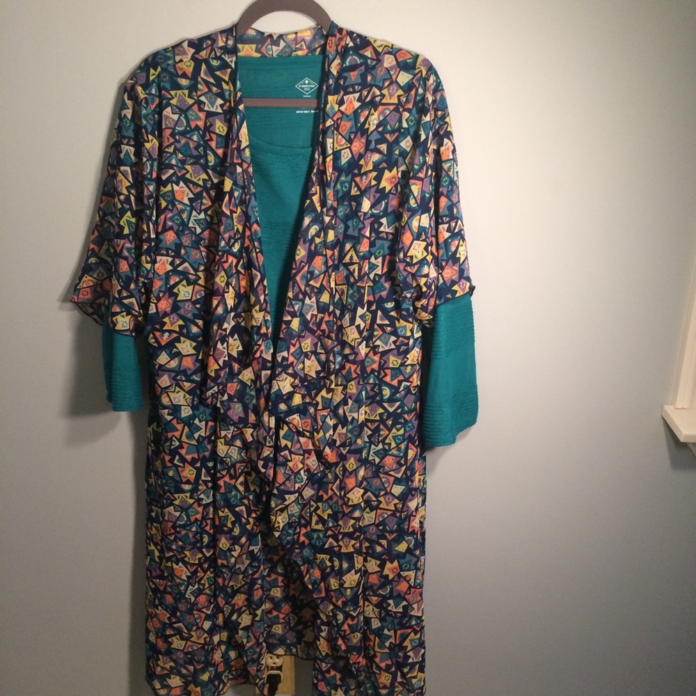 EUC, LulaRoe Shirley Large (size 16-22) Worn Once