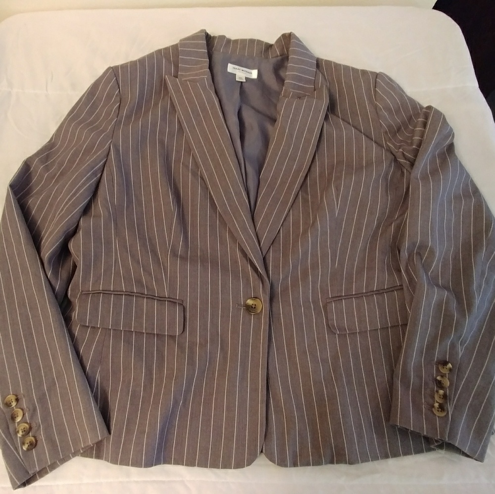 Isaac Mozrahi for target pant suit