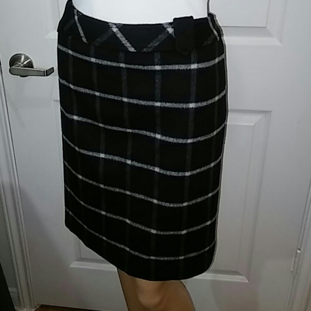 NWT Talbot Soft Wool Plaid Pencil Skirt