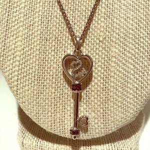 Heart ket necklace