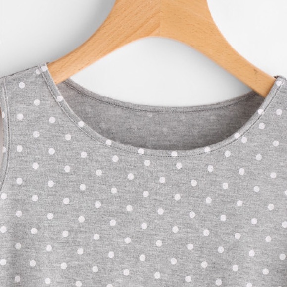 1 Left! ⚪️Grey⚪️Cutout Heather Knit Polka Dot- top - Picture 3 of 6
