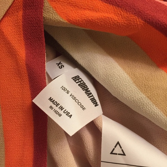 ❌SOLD❌ NWOT Reformation Polk Dress - Picture 6 of 7