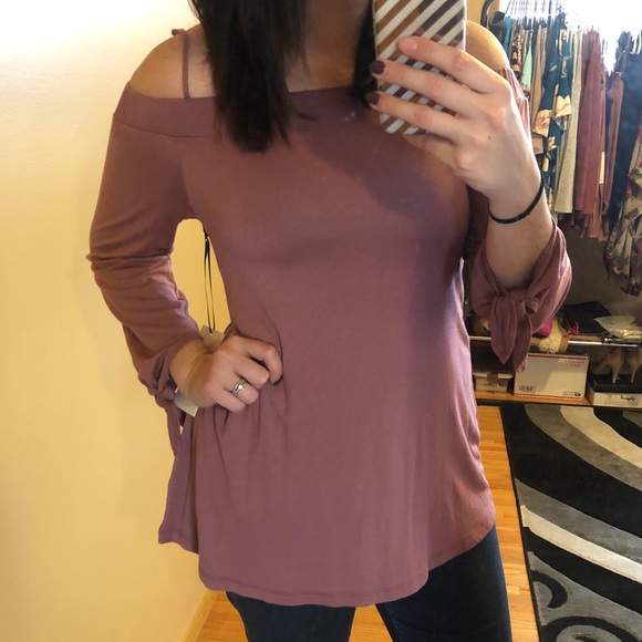 Tops - 💗 BOGO FREE SALE! 💗 *Last One! Mauve Top