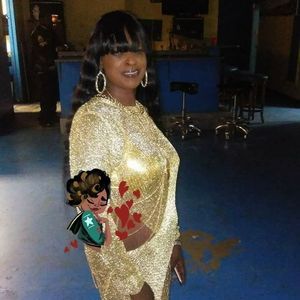 Meet your Posher, Leslie