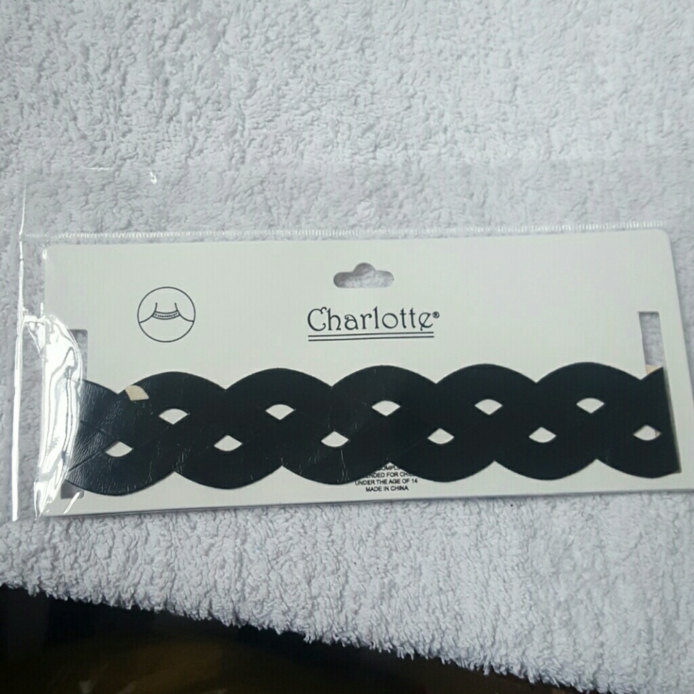 Black leather choker
