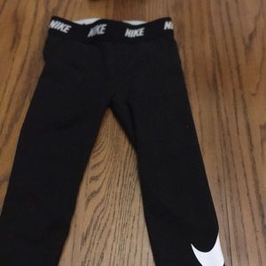 Black Nike Pro Leggings