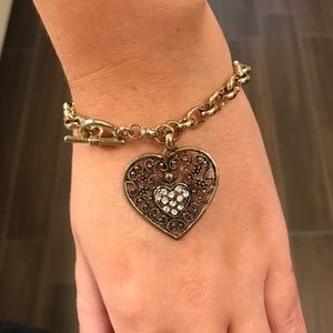 Gold link-chained heart bracelet