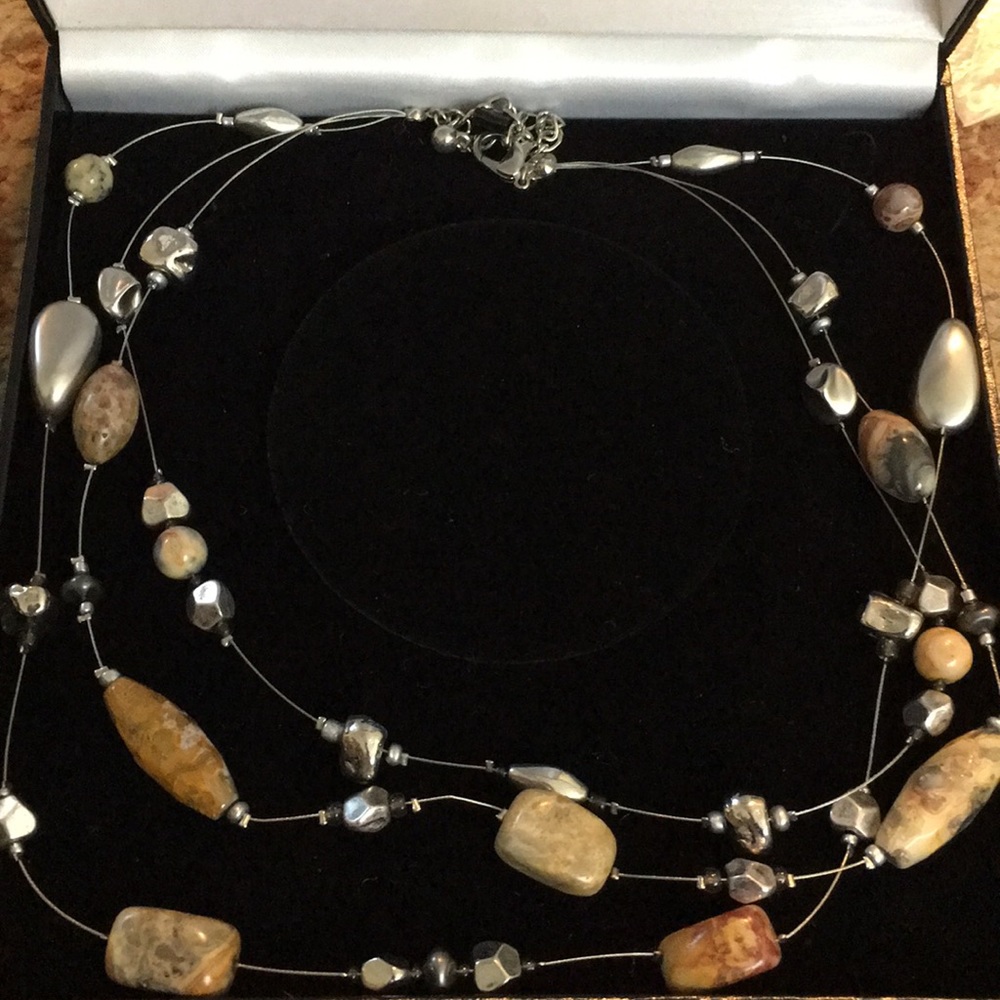 Chicos 3 strand necklace!