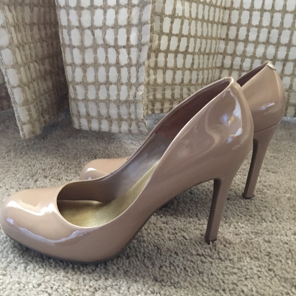 Jessica Simpson Size 9 Heels