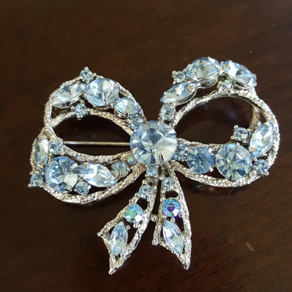 Antique Pin - Picture 2 of 2