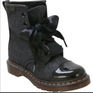 Dr. Marten Gracie Boots in Black with Glitter ✨