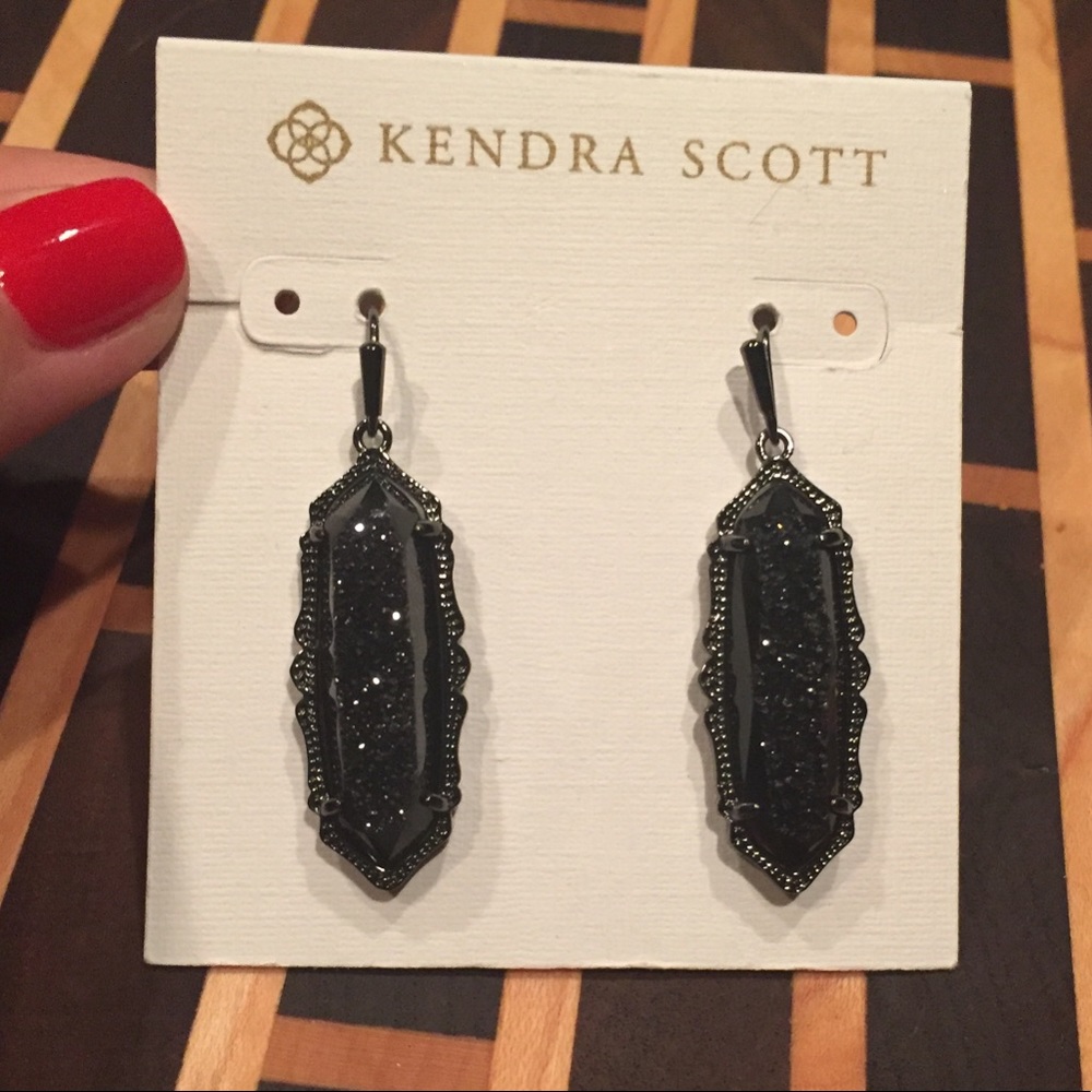 Kendra Scott Black Stone Earrings Never Worn