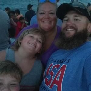 Meet your Posher, Casey