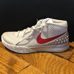 Nike Kyrie 1’s opening night