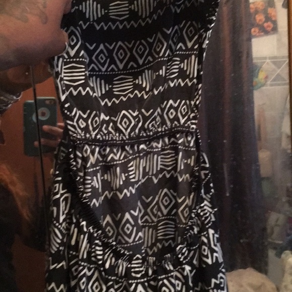 Forever 21 dress - Picture 4 of 5
