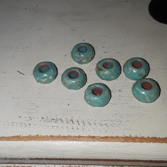 *Sale* NWT Hammered Hoop Earrings - Picture 2 of 2