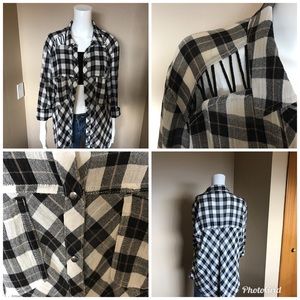 🎁FREE PEOPLE LONG SLEEVE SHIRT🎁