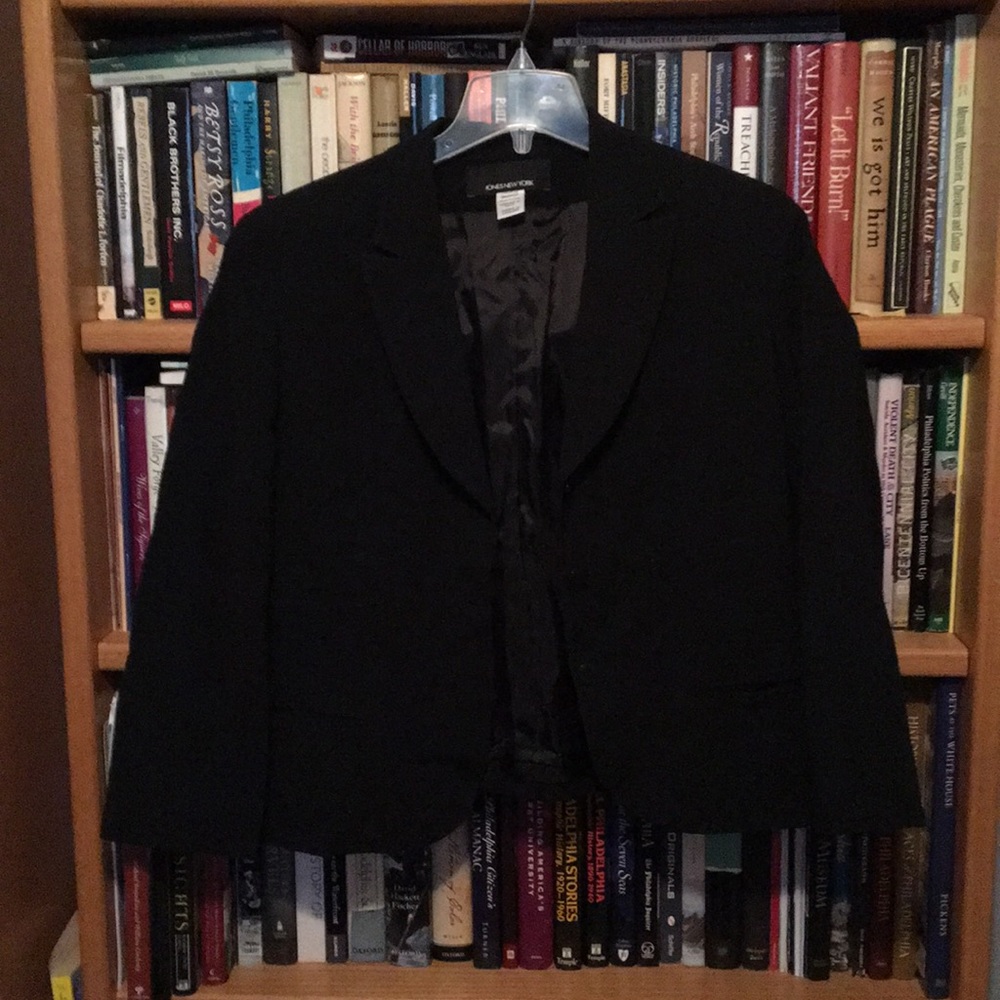 Black jones New York blazer. 14 lined