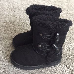 Girls boots