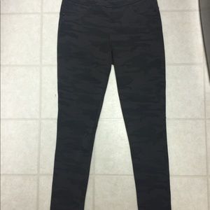 Sanctuary Grease Legging Camo size large