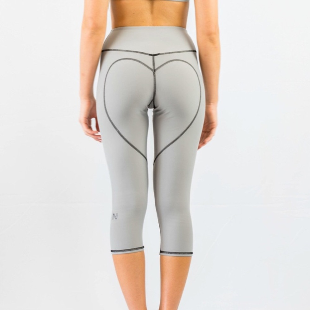 Nina B Roze Heart Butt Yoga Capri Light Grey