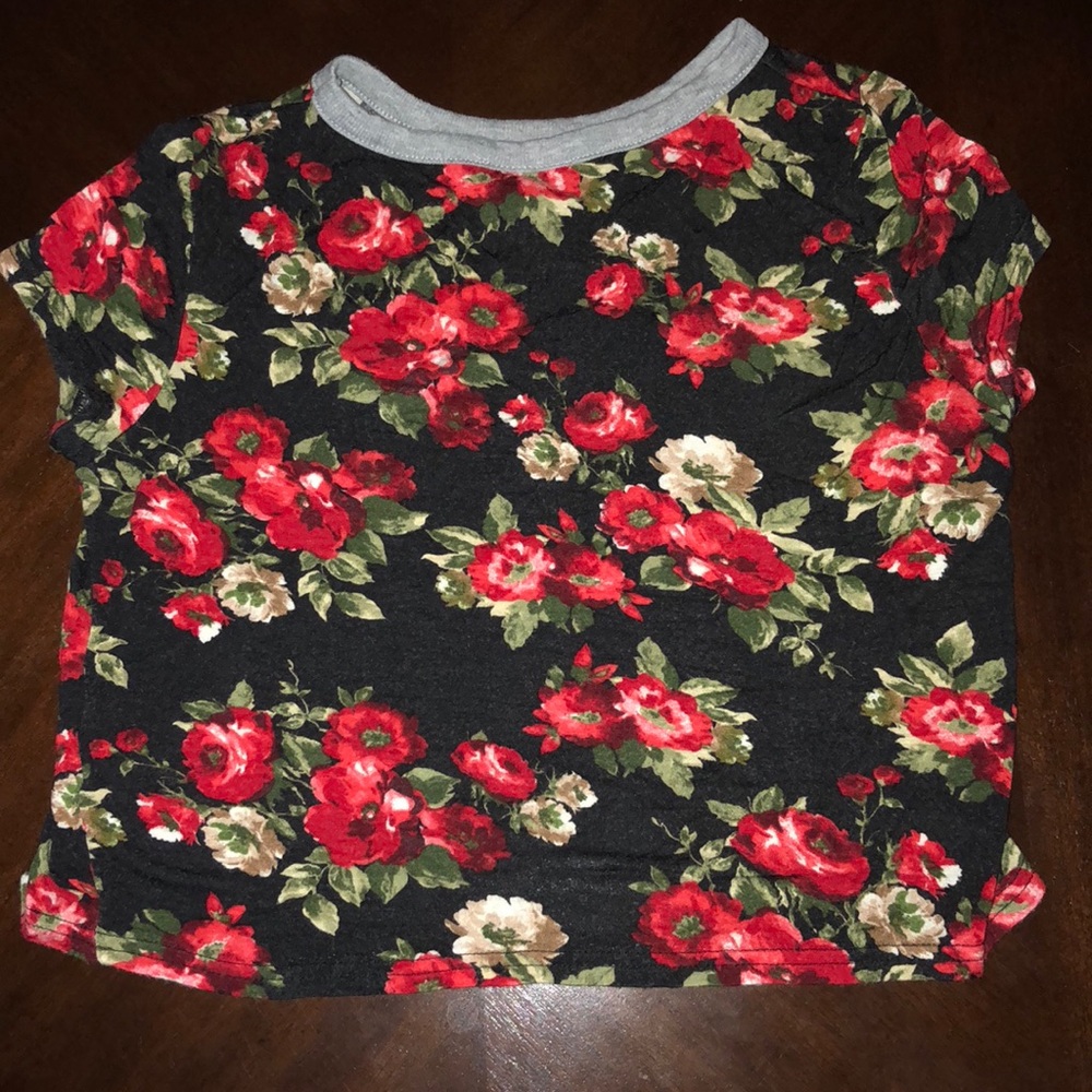 Women’s Floral Crop Top