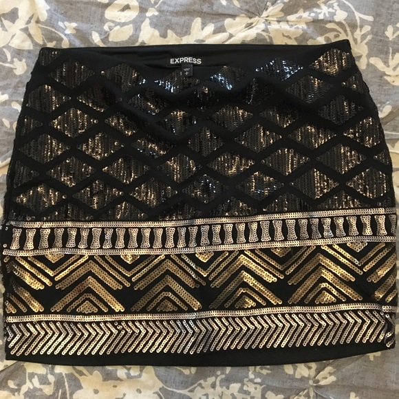 SEQUINED MINI SKIRT - Picture 1 of 1