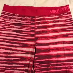 Nike pro running capri