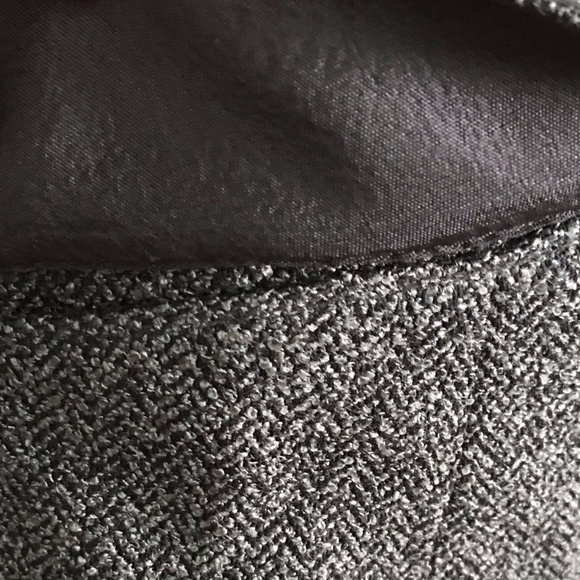 Size 4 Neiman Marcus Tweed Herringbone Blazer - Picture 5 of 8