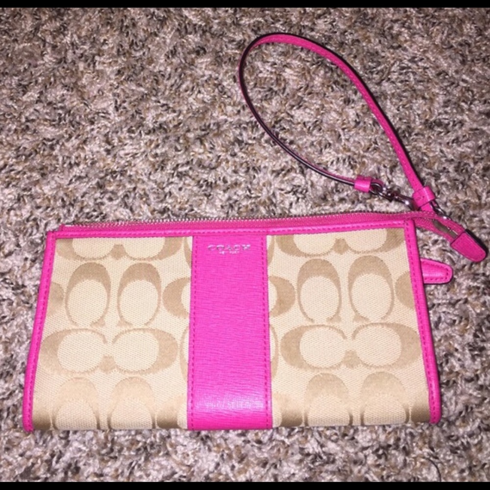Coach wristlet