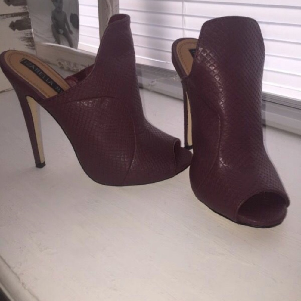Izabella Rue High Heels