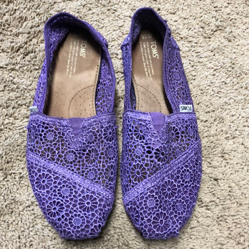 Purple Lace Toms