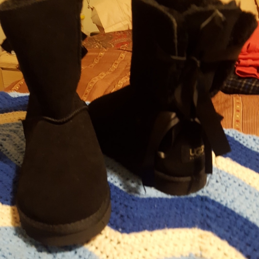 black new ugg boots size 9