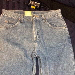 Wrangler Jeans *NEW*