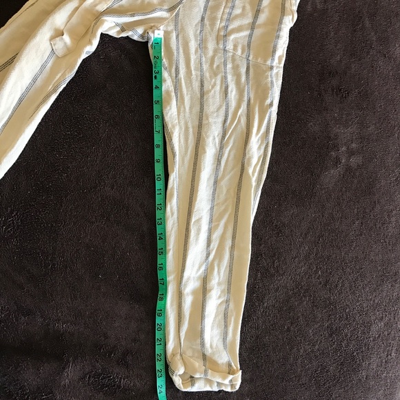 H&M linen stripped slacks - Picture 6 of 8