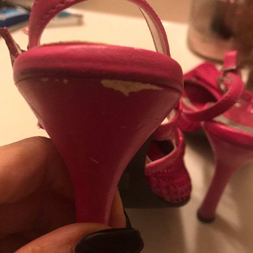 Shoes - Picture 4 of 7