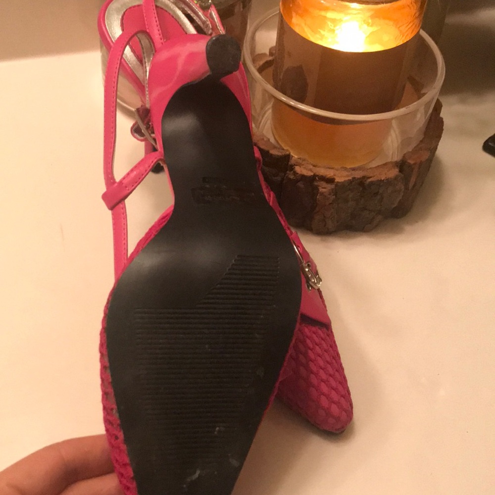 Shoes - Picture 7 of 7