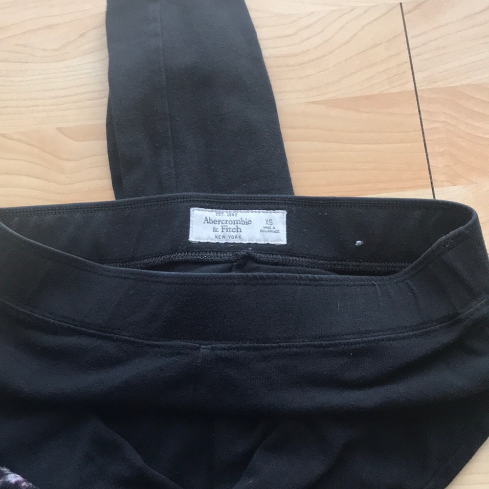 Black leggings